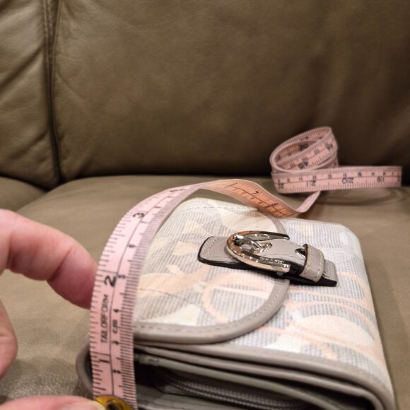 GUC Coach canvas and leather wallet - Picture 10 of 10